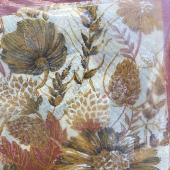 Pillowcase Set 2 Standard Floral Fall Colors New - Picture 7 of 11